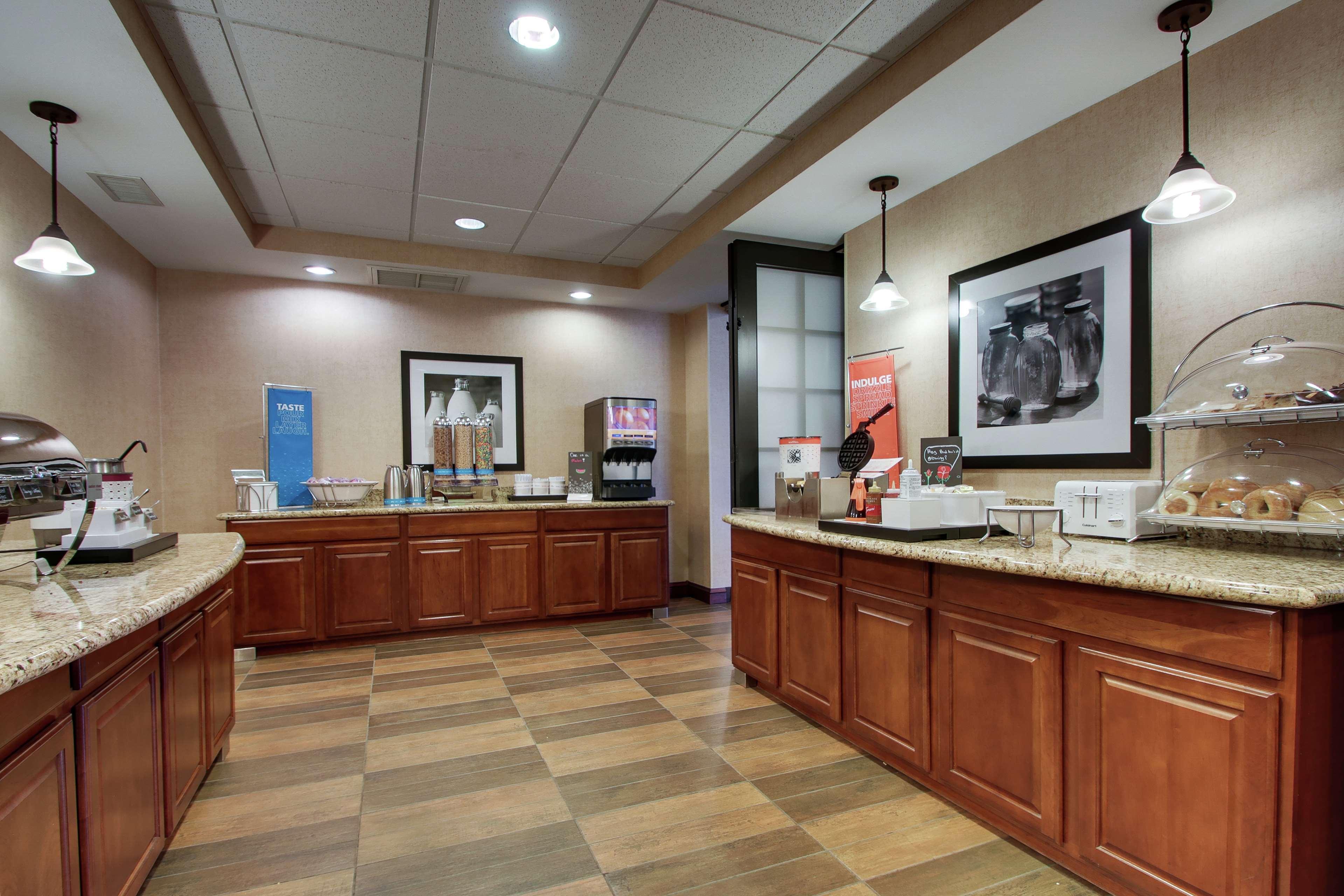 Hotel Hampton & Denver