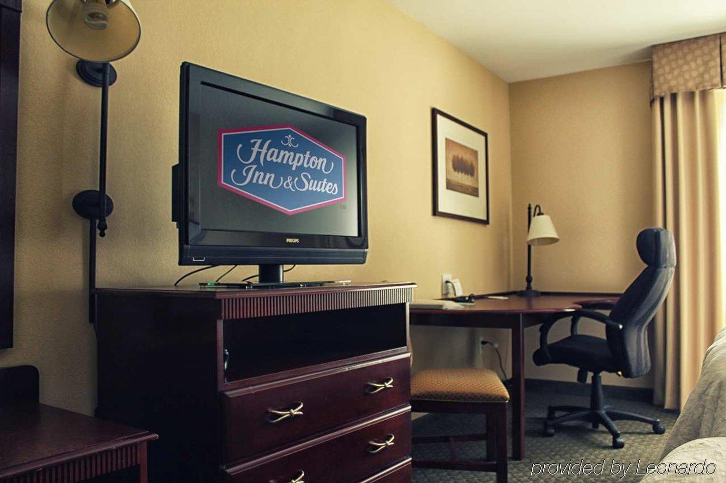 Hampton & Denver Hotel